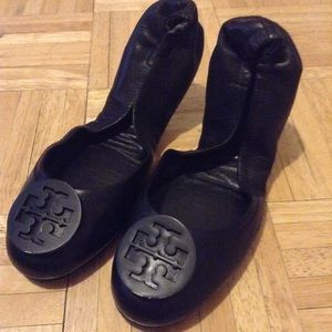 Tory Burch Black Foldable Ballet Flats!